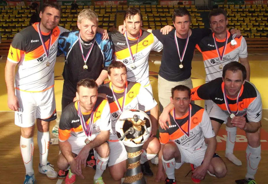 Mistrovství ČR veteránů vyhrála posedmé Chrudim, jediný kdo narušil vítěznou sérii byl Combix