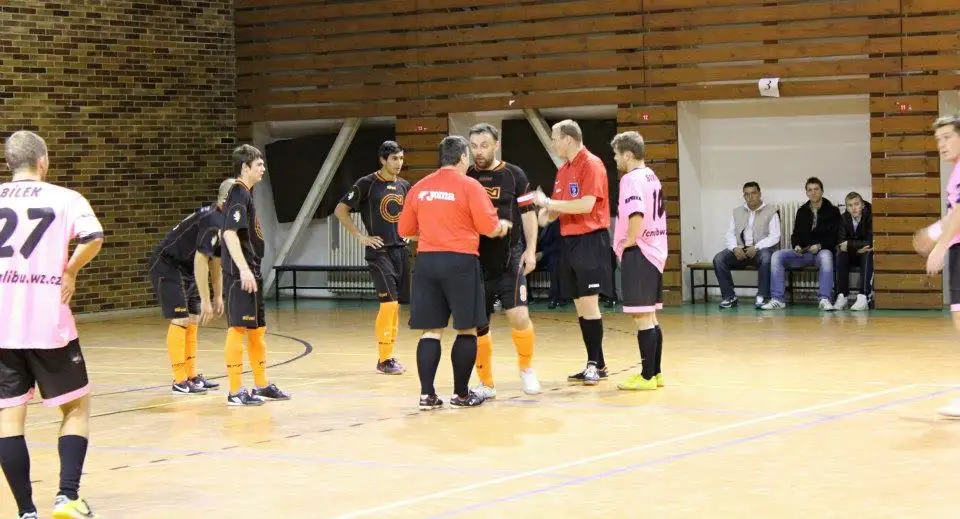 Áčko zítra vstoupí do futsalových soutěží